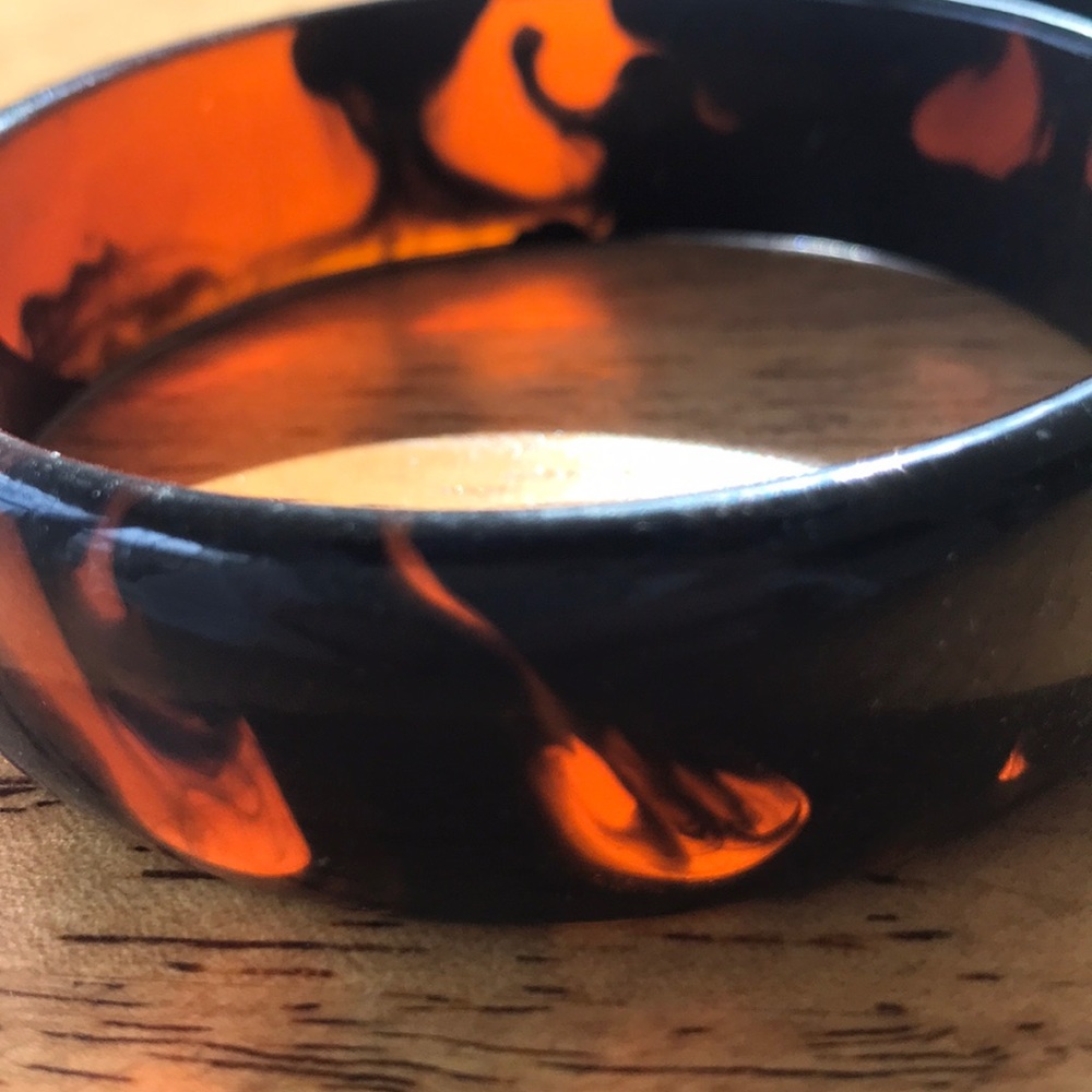 Tortoise Bangle - Picture 3 of 3
